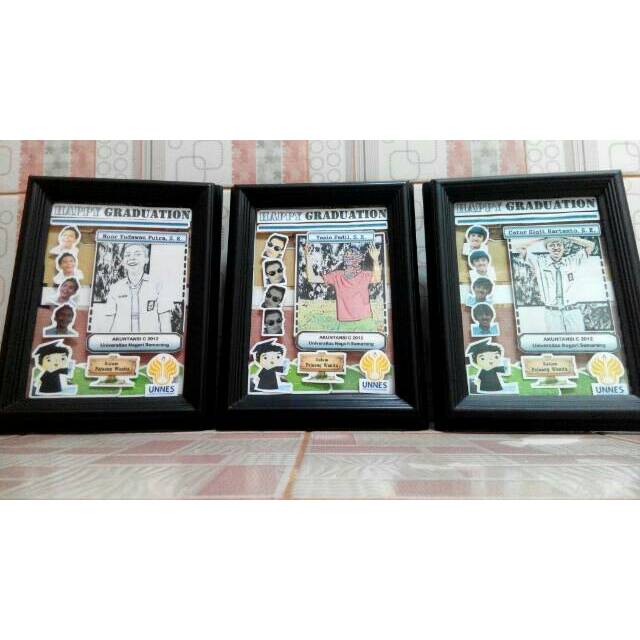 Gift Wisuda Photo Frame