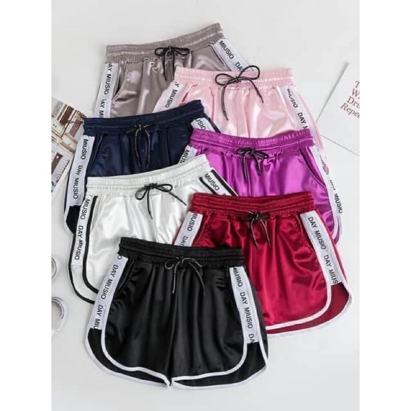 Hotpants Miusio / Miusio Pants / Hot Pants Wanita / Celana Pants Murah