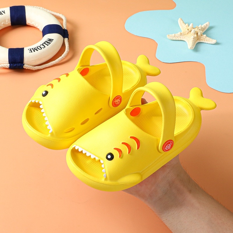 Sendal / Sandal Anak Viral Lucu BABY SHARK HIU Import Laki Laki Perempuan/ Sandal Karet / Sandal Anak Lucu / Sandal EVA Anak Import Murah Lebay / Sandal  Pantai Anak