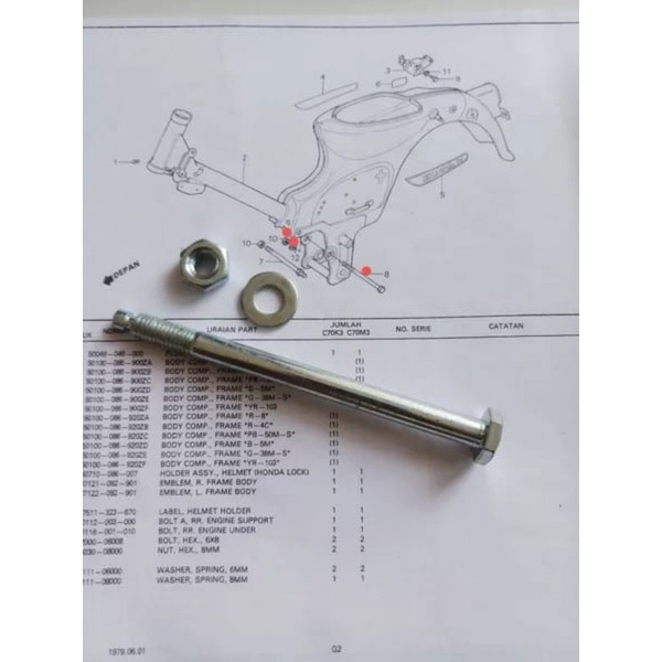 Baut set Gantungan Mesin bagian bawah  C70 C700 C800 supercup