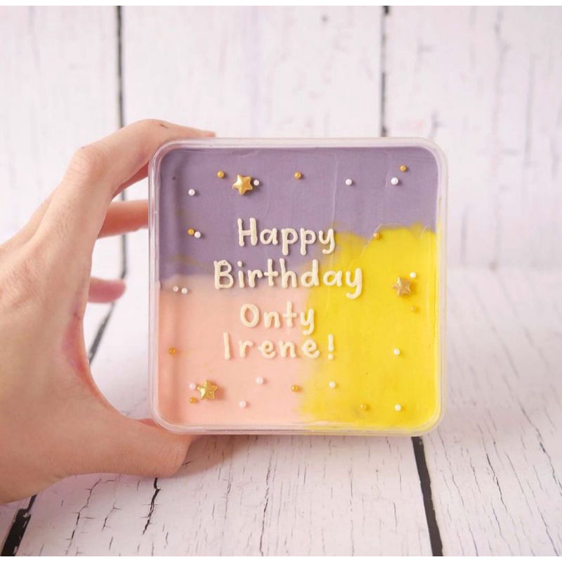 

Korean cake in the box
