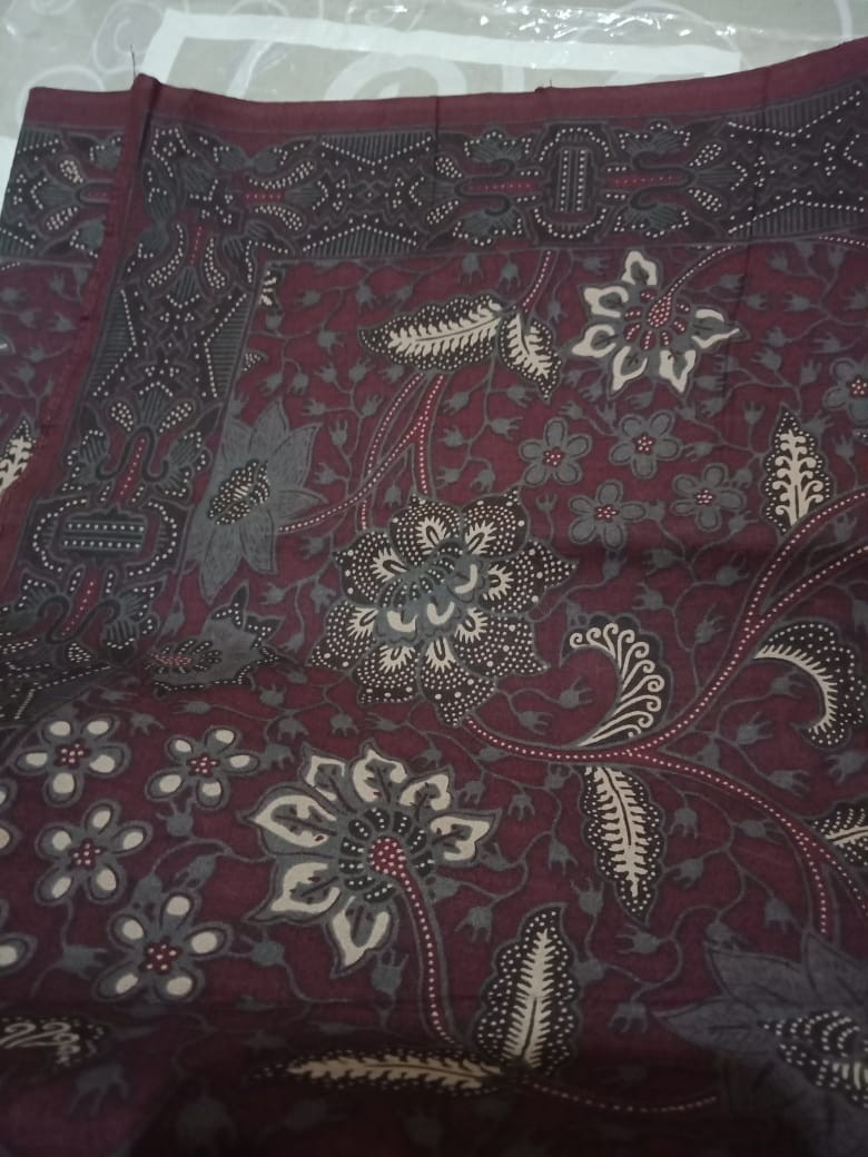 Kemeja Batik Pria Lengan Panjang Premium Kembang Setaman Merah Maroon 722903 Cap 72