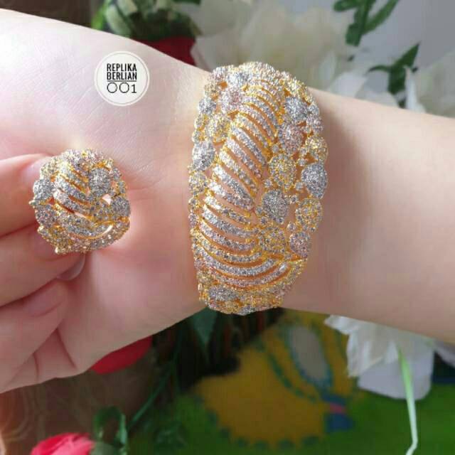 Gelang dan cincin replika berlian lapis emas 24 karat