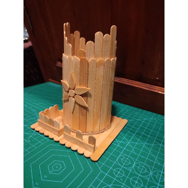 

Tempat Pensil Unik dari stik es krim