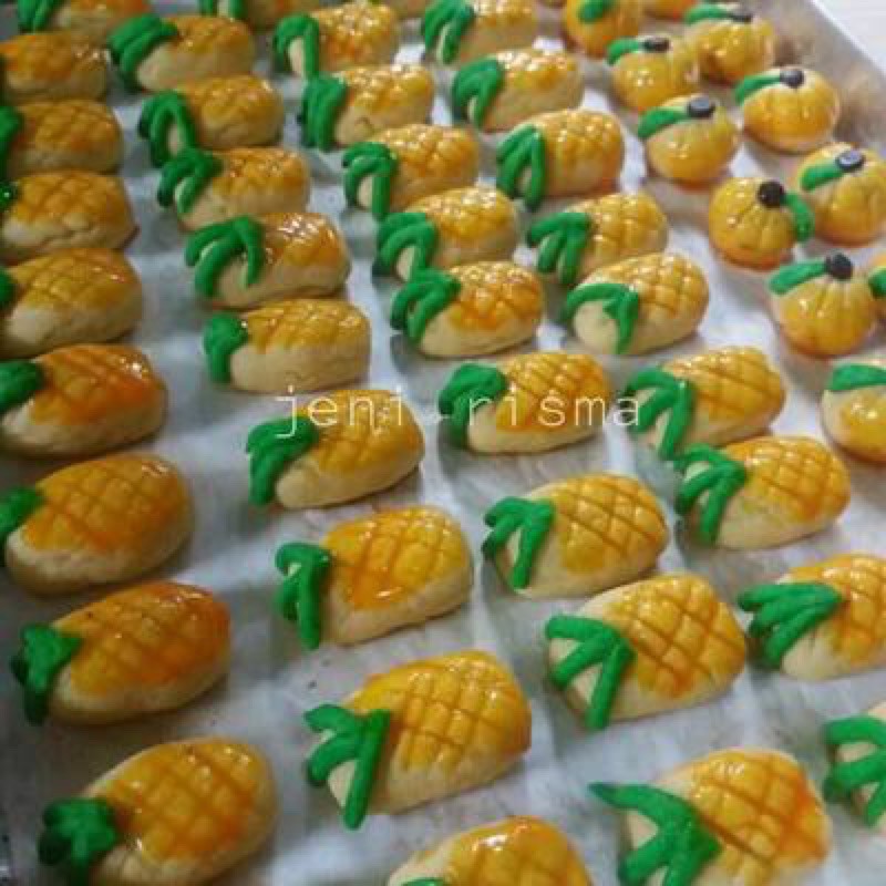 

NASTAR TANJUNG SARI (BENTUK NANAS) 200gr + TOPLES TANJUNG SARI