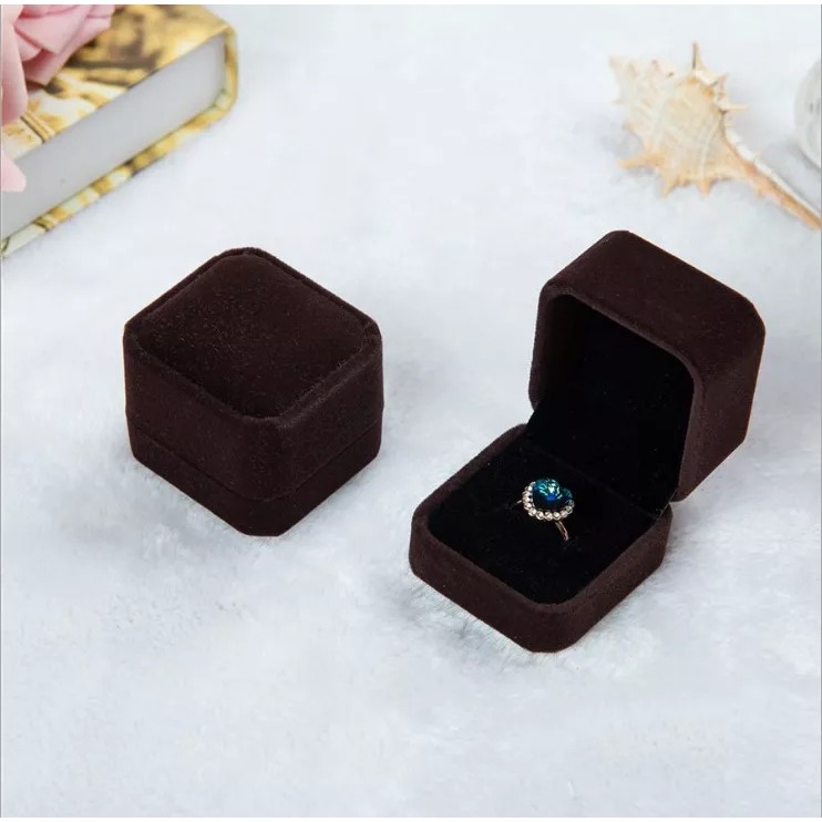 Box Kotak Cincin Perhiasan Mini Travel Jewelry Box Penyimpanan Emas Bentuk Persegi Cincin Box Serbaguna Perhiasan Untuk Kado Ulang Tahun F532