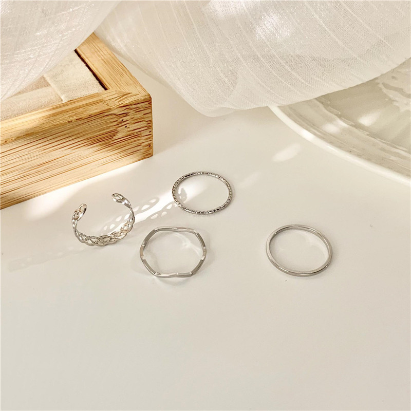 Set 4 Pcs Aksesoris Cincin Kombinasi Gaya Korea Untuk Hadiah