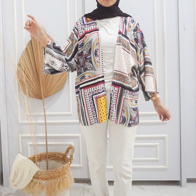 OUTER BUNGA / CARDIGAN BUNGA / BAJU PANTAI / OUTFIT PANTAI / FLOWER