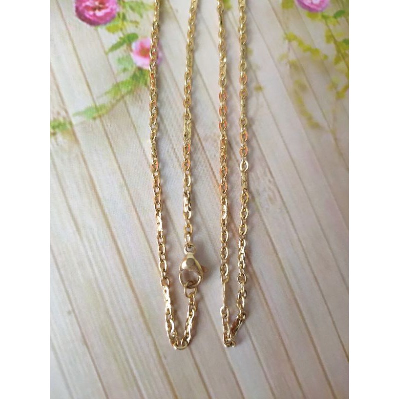 Kalung Bulat Pipih Emas Titanium Kalung Fashion