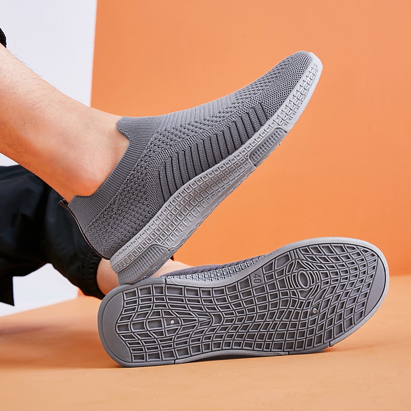 Mainland Sepatu Sneakers Pria Slip On Sepatu Olahraga Casual MR130