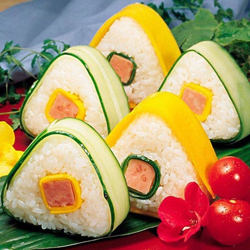 2pcs Cetakan Sushi / Onigiri / Bento Bentuk Segitiga Bahan Plastik