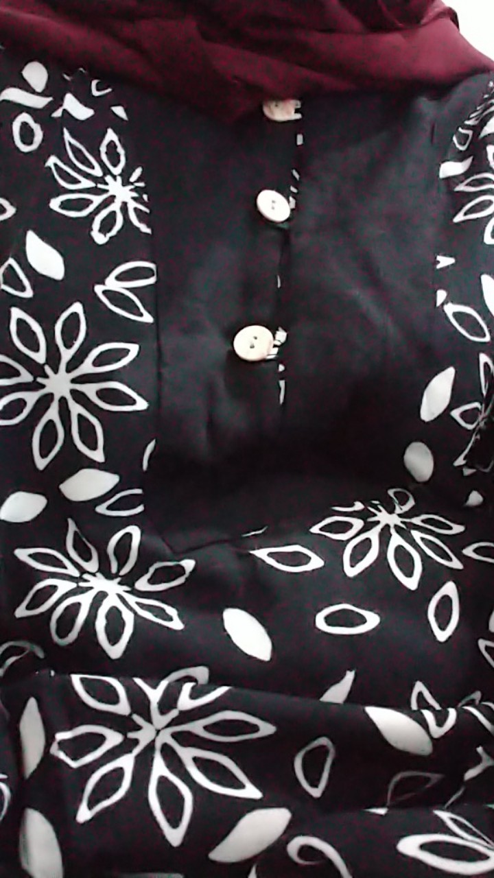 Gamis Batik Cap Solo Keysa Kancing Depan