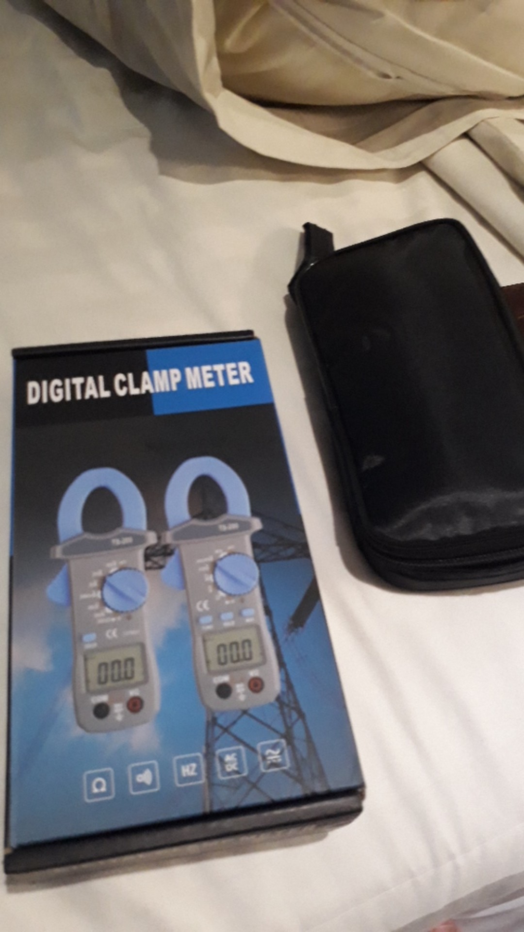 Digital Clamp Meter Ts-202 +  / Tang Amper Digital Ts 202 + ( Brand New )