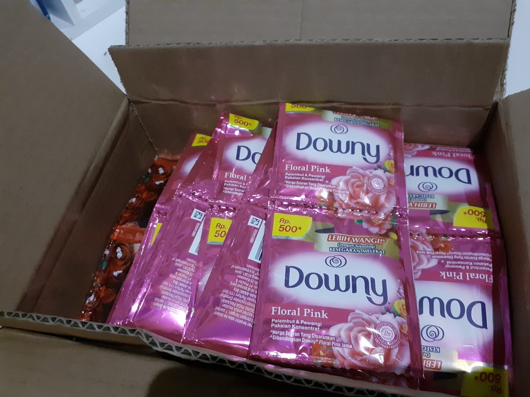 Pewangi Downy @1000 Isi 12pcs