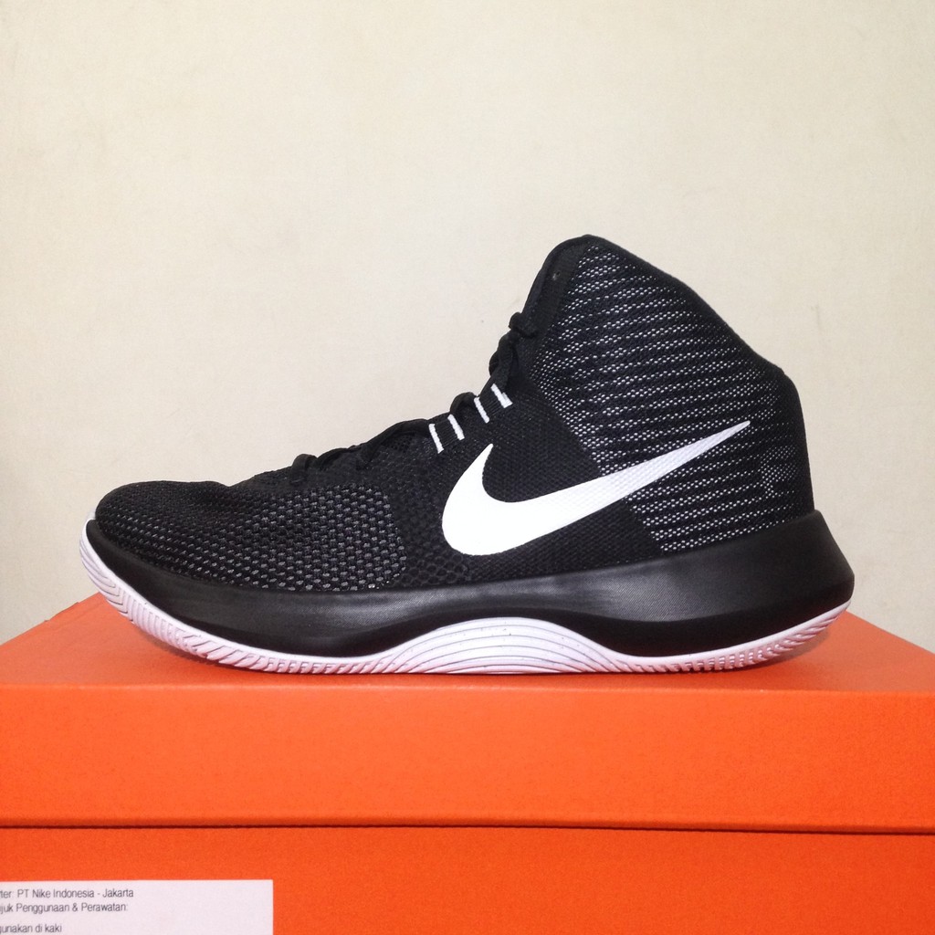 sepatu basket nike air