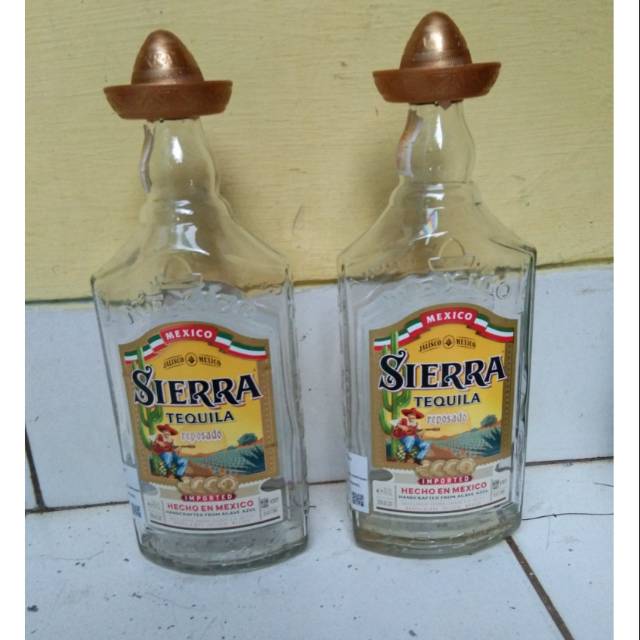 Botol bekas miras minuman keras siera tequila