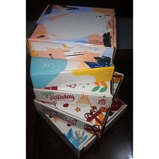 

BOX KADO/HAMPERS/BAJU