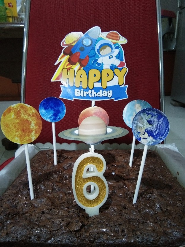 Astronot Planet Topper Cake Birthday / Hiasan Kue Ulangtahun