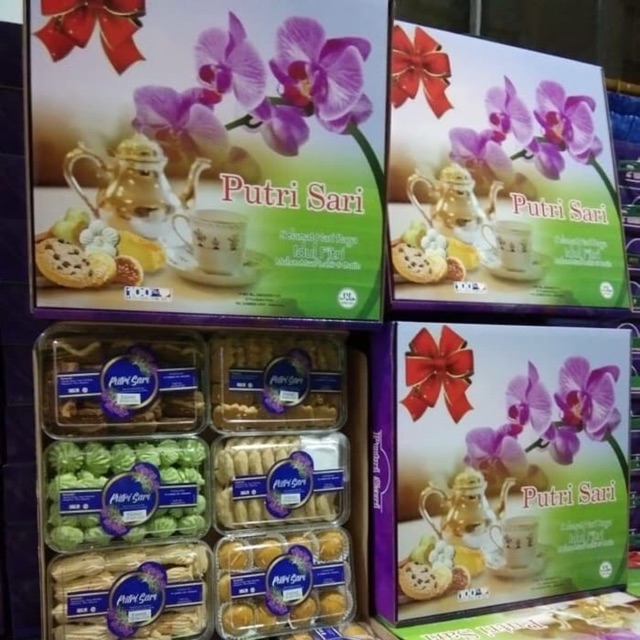 

Parcel Lebaran Putri Sari 6 macam kue SEGI-4