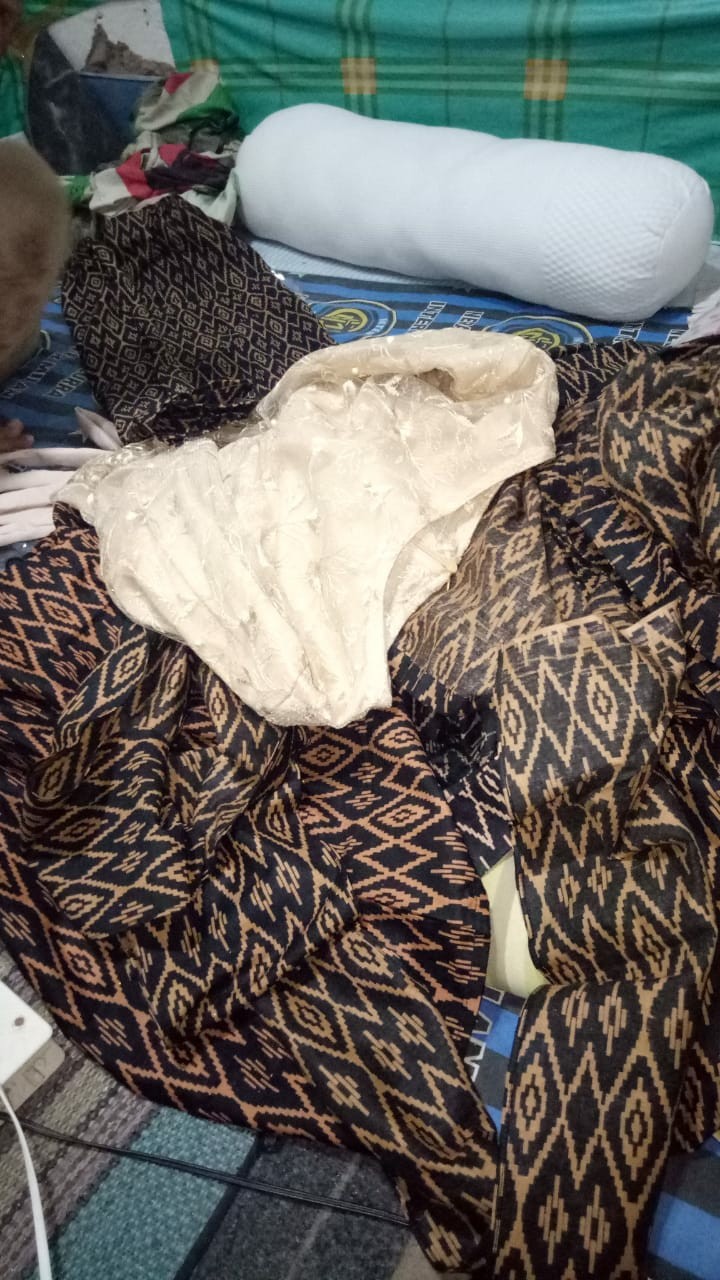 New Motif Batik Couple Brokat Sarimbit Keluarga