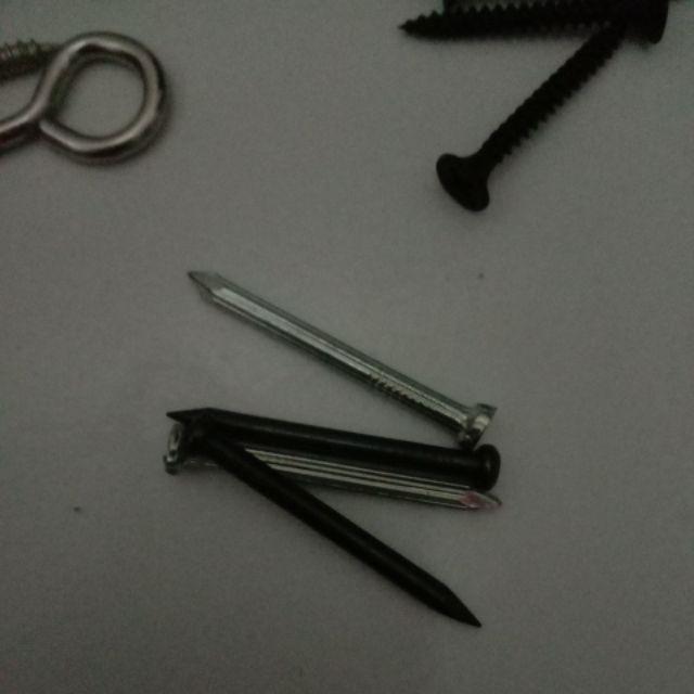 Paku Beton Hitam Stamvick 1 1/2” (4cm) Per Buah