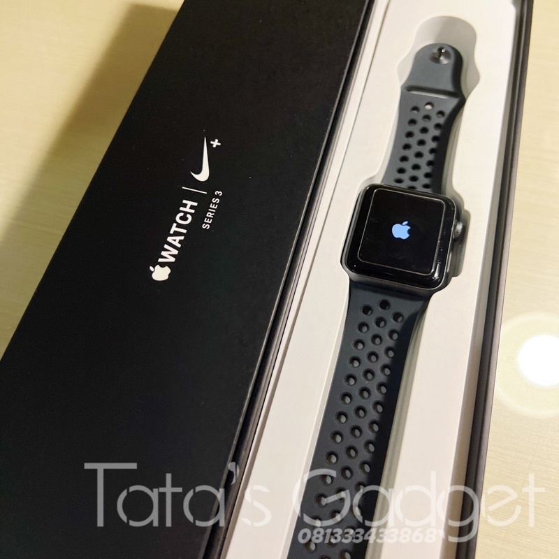 Apple Watch Nike+ 42mm Series 3 GPS - Space Grey [Second]