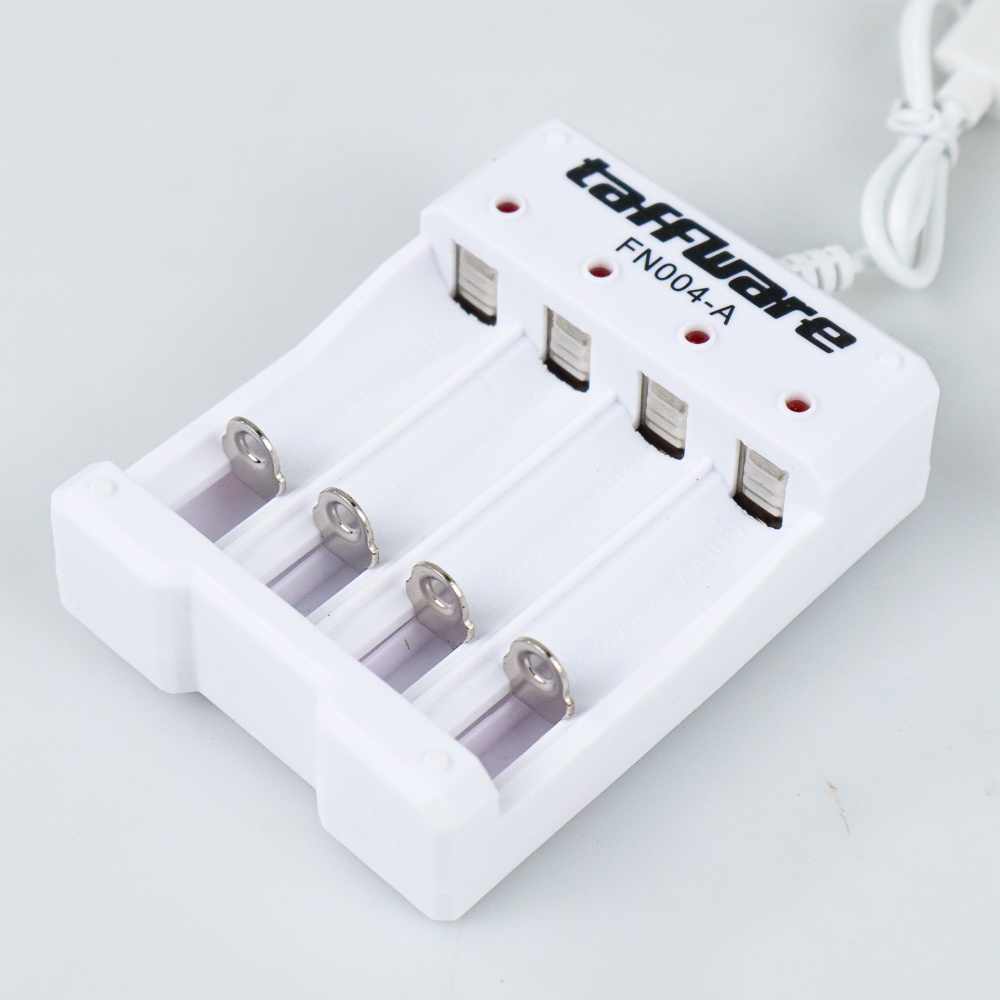 Charger Baterai USB Plug 4 slot for AA/AAA - FN004-A - 7RAD0CWH White