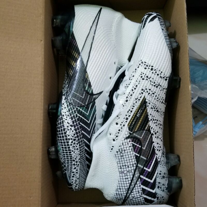 Sepatu Bola Nike Mercurial Superfly VII Elite Putih Hitam Fg