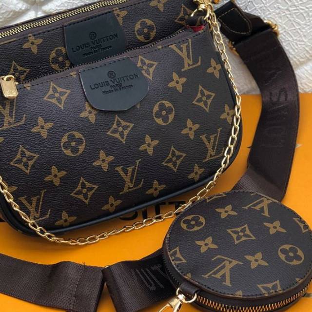 Tas selempang wanita LV MULTI-POCHETTE
KUALITAS SUPER