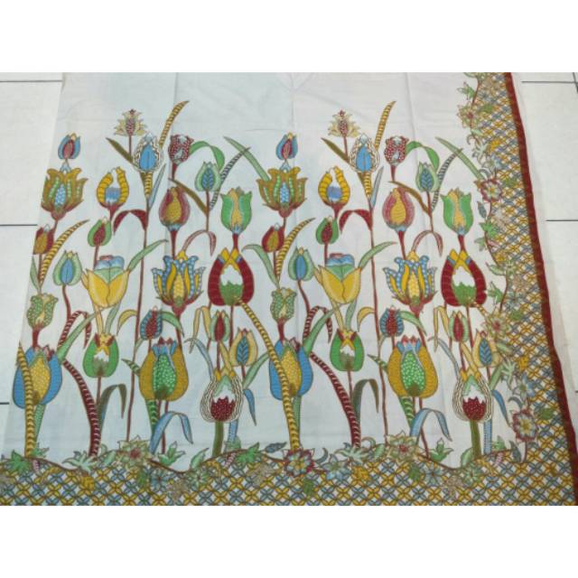 Batik Bahan Paris Print