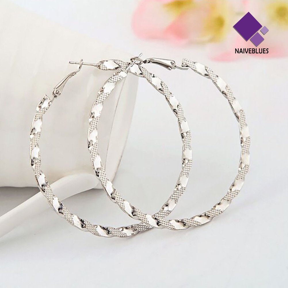 Anting Juntai Bentuk Lingkaran Besar Untuk Wanita