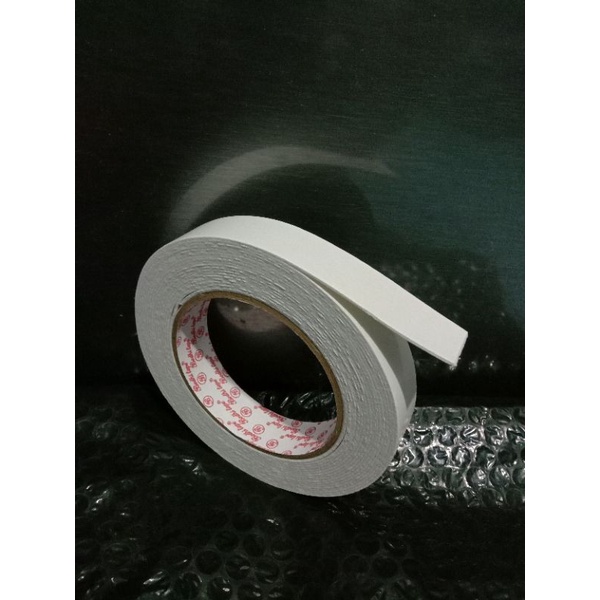 dauble tape putih 24 mm x 6 M barang sma seperti dauble tape hijau beda warna nya sja putih