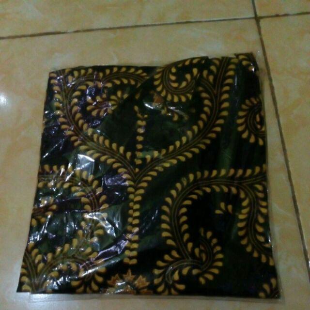 Kemeja Batik Pria Modern Merak