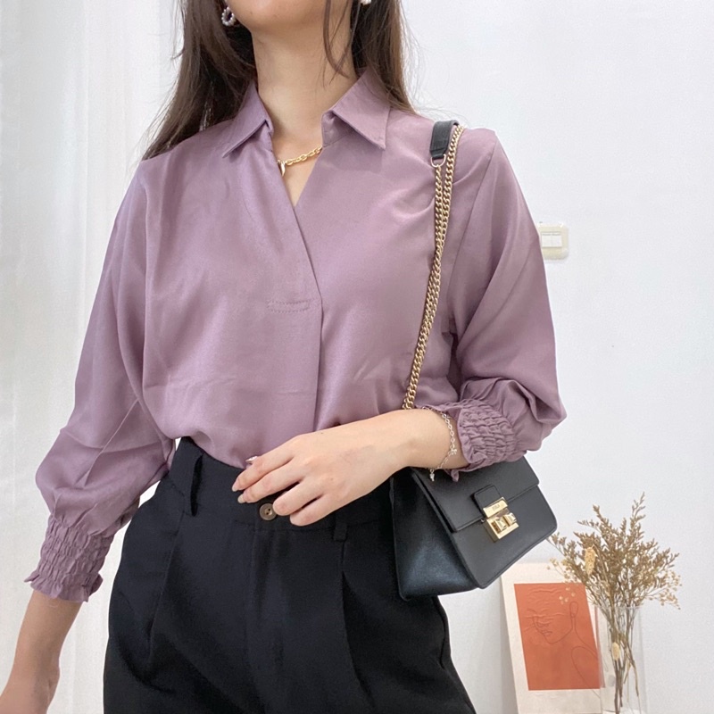 RX FASHION - KARA V-Neck Blouse with Collar Katun Twistcone / Blouse Wanita AYUDIA / Kemeja RYUNA Atasan Wanita Kantor Casual Lengan Karet - NN