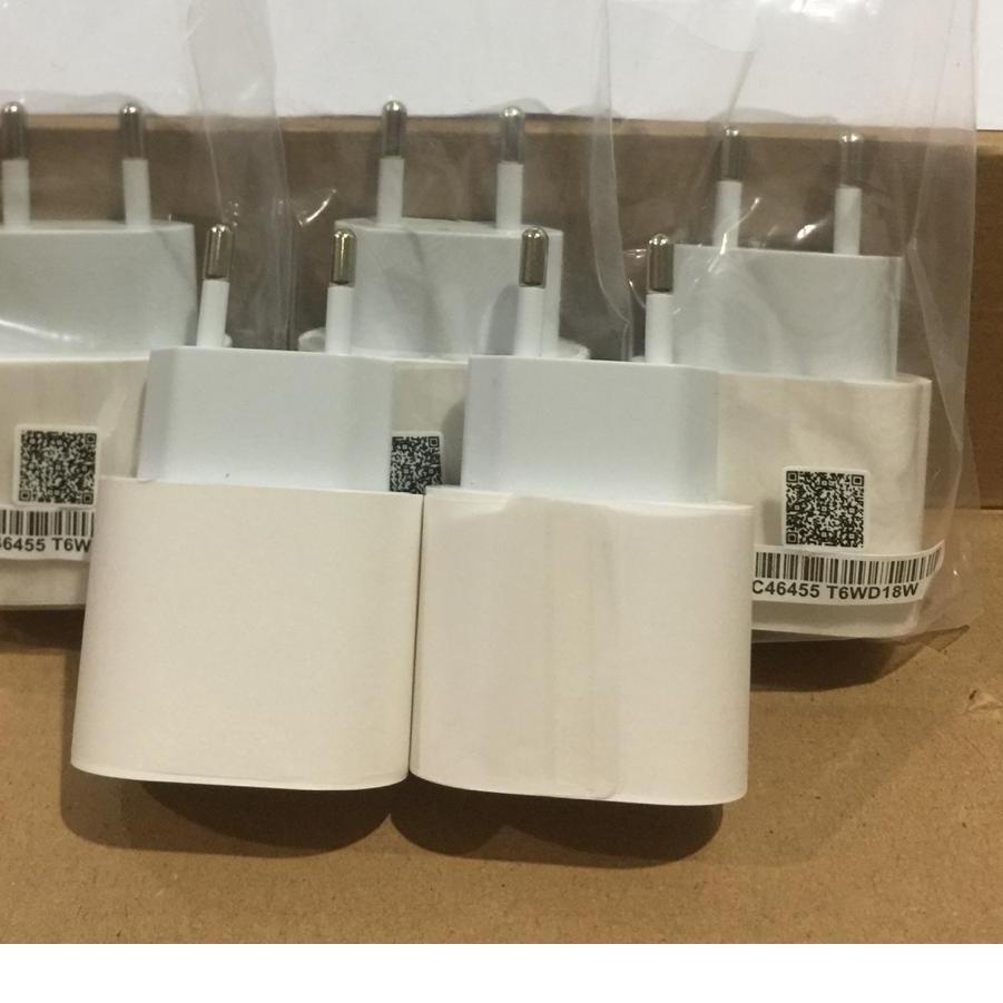 Recomend Adapter Iphone 11 Pro Max 18W Adapter Charger .,