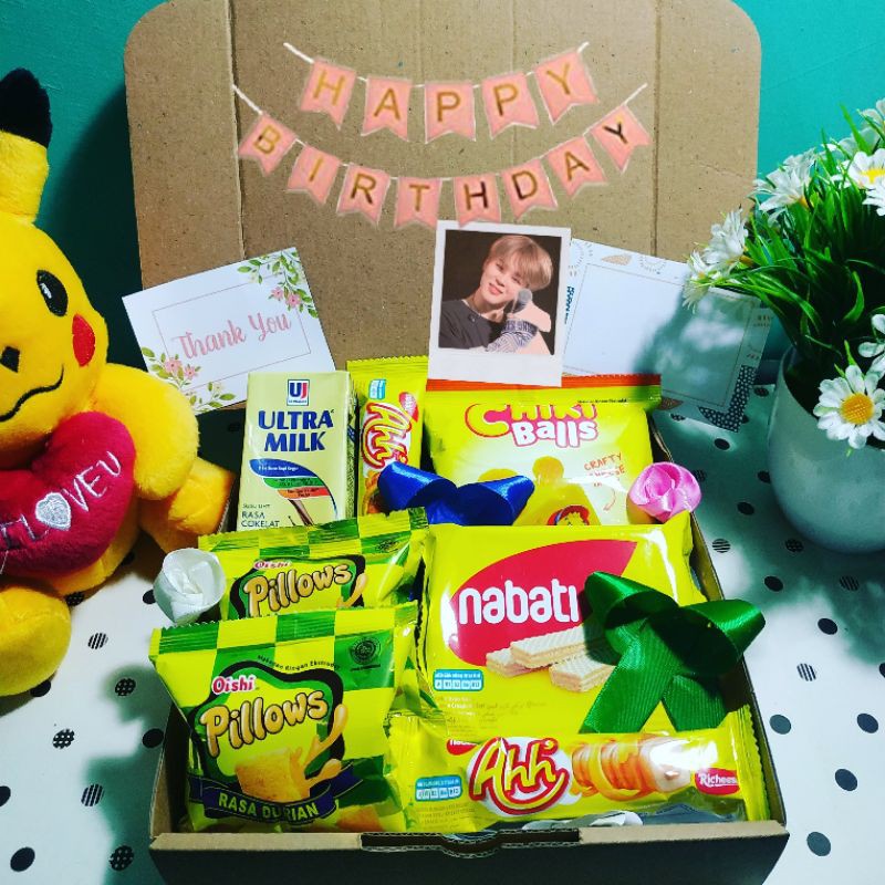 

Snack Box / Hampers / Snack Box Murah / Hadiah Wisuda / Ulang Tahun / Kado / Gift