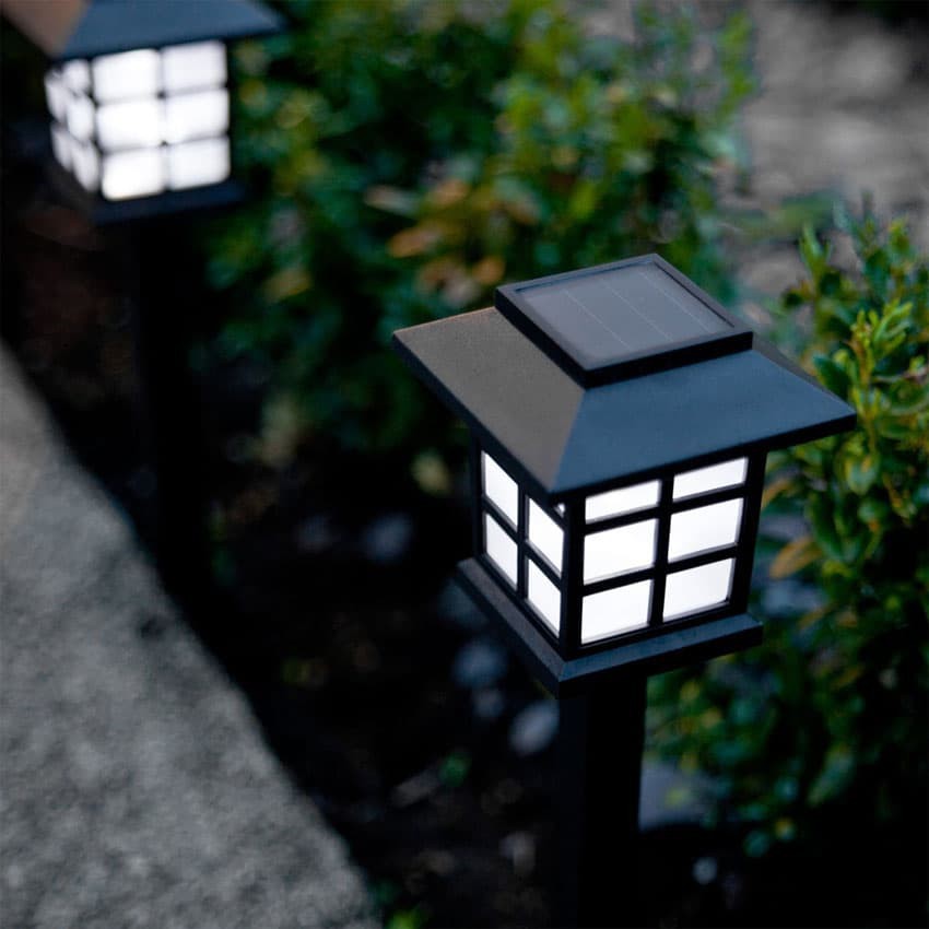 S03-Lampu Taman Tancap LED Energi Solar Outdoor