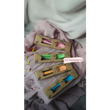

ini Hampers PAKET DAISY + Sendok, HAMPERS MURAH, HAMPERS SNACK, HAMPERS WISUDA, KADO MURAH