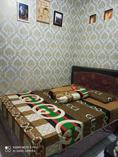 Sprei Motif Brand Guci Uk 120, 160, 180, 200