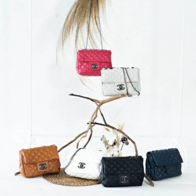 TAS WANITA CHANEL NILSON