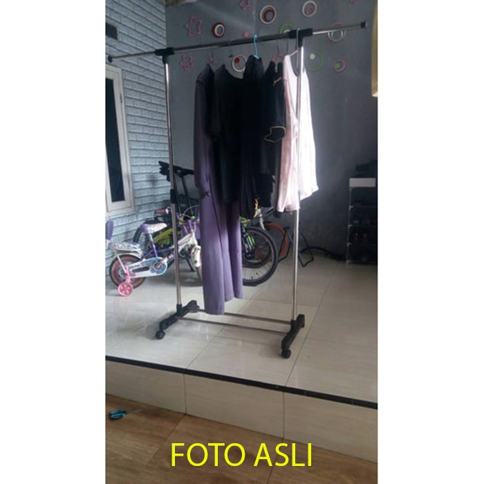 Je Lemari Standing Hanger Pakaian R11 Stand Hanger 4 Roda Rak Display Gantung Baju Berdiri Serbaguna Shopee Indonesia