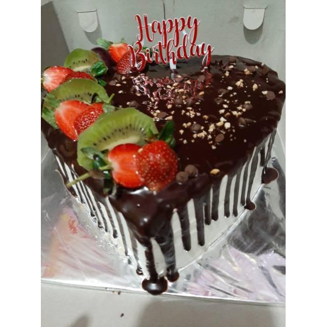 

Black forest kue ULTAH 18 cm - request tulisan