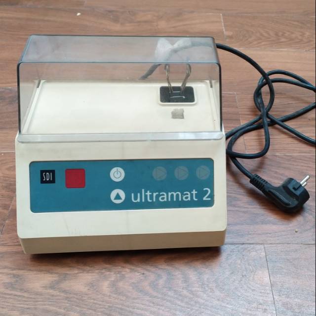 Ultramat 2 merk SDI Pengocok Kapsul Amalgam/ GIC