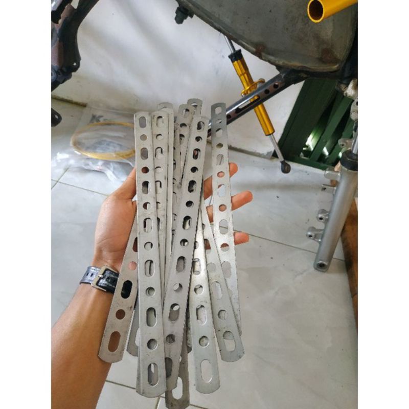 Breket Braket knalpot / Strip plat / Gantungan knalpot racing All motor universal