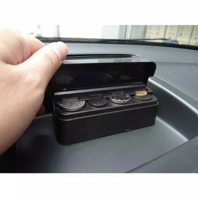 (NCS) COD Car Coin Pocket Case Storage 4 Slot Holder Organizer Tempat Uang Koin Receh Logam Mobil