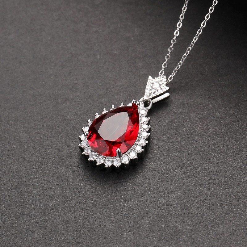 [Ready Stock]Fashion Inlaid Color Ruby Necklace Simple All-Match Emerald Water Drop Pendant