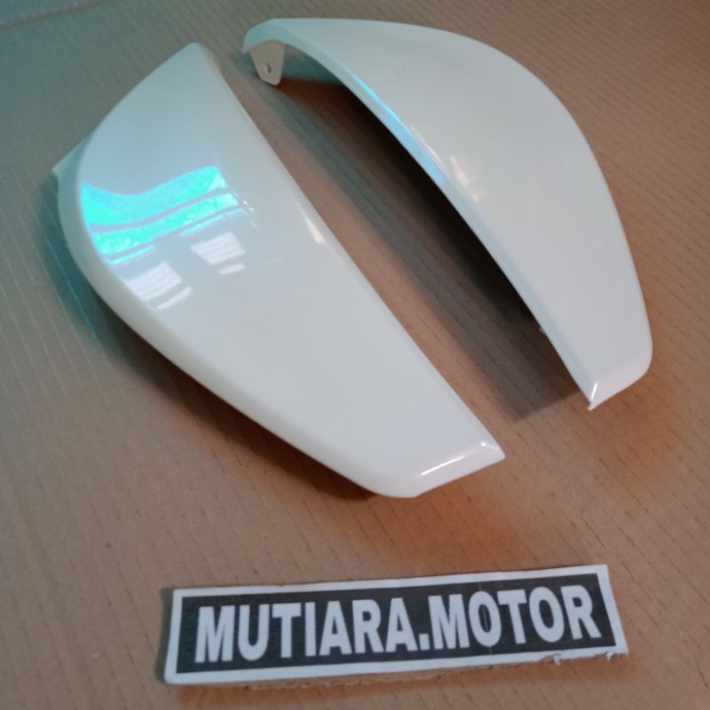 Cover Body Sayap Depan Yamaha Mio J putih