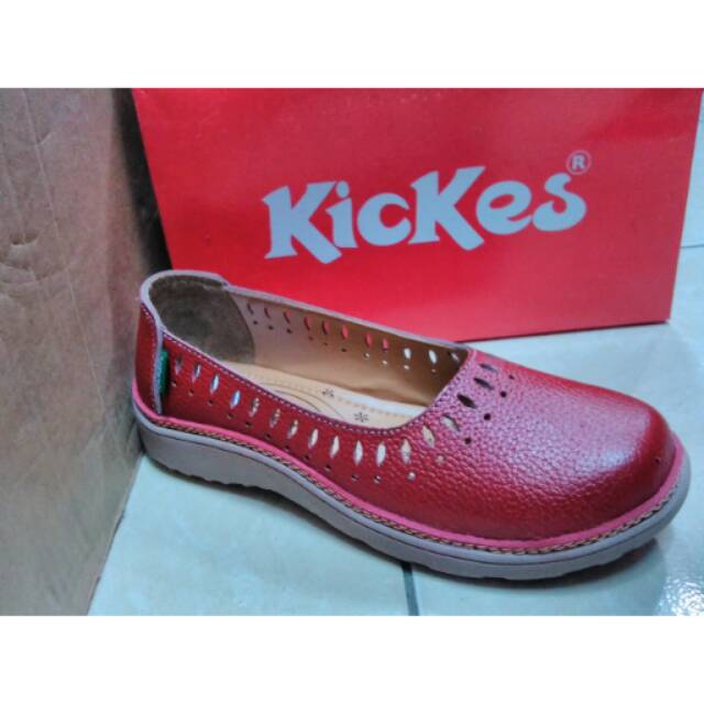 Sepatu kickers