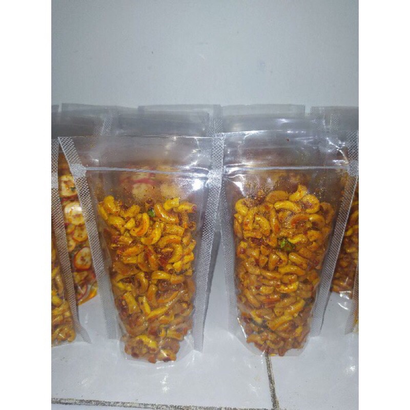 

MAKARONI PEDAS CIKRUH DAUN JERUK