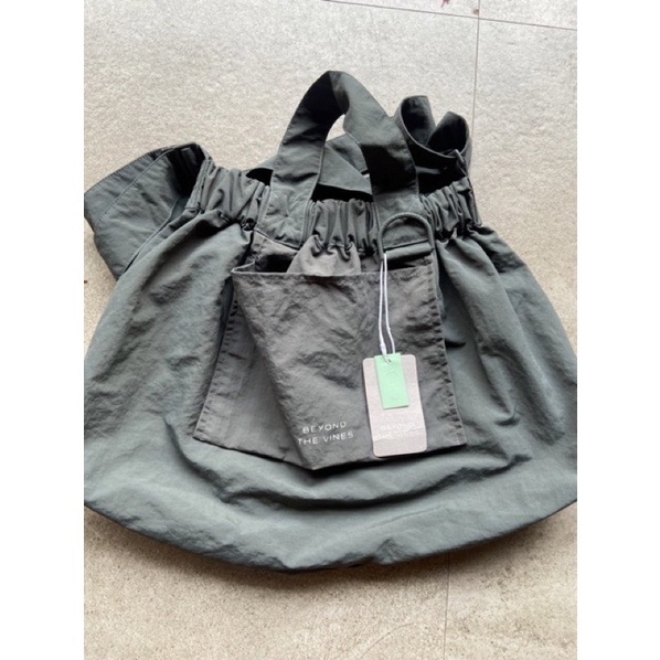 beyond the vines btv (size M) dumpling bag